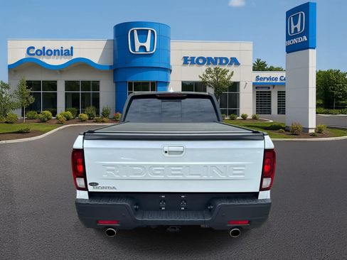 Used 2025 Honda Ridgeline Black Edition image 5