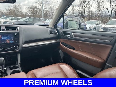 Used 2019 Subaru Outback 3.6R Touring w/ Popular Package #3A image 12