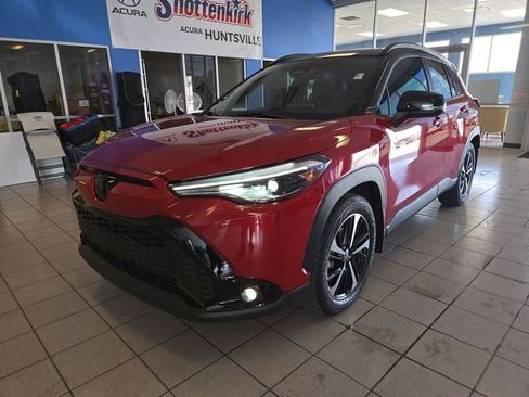Used 2023 Toyota Corolla Cross AWD Hybrid w/ Convenience Package image 6