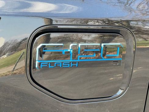 New 2025 Ford F150 Lightning Flash AWD/4WD image 7
