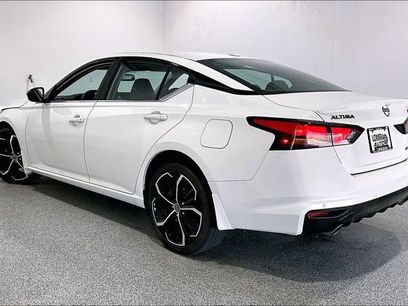 Used 2023 Nissan Altima 2.5 SR