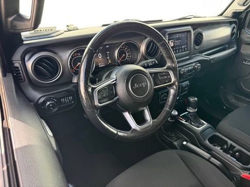 Used 2020 Jeep Gladiator Sport w/ Quick Order Package 24S AWD/4WD image 3