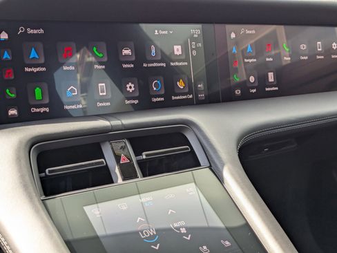 New 2024 Porsche Taycan 4 Cross Turismo image 19