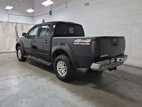 Used 2014 Nissan Frontier SV w/ SV Value Truck Package AWD/4WD image 8