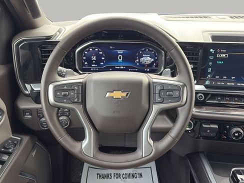 Used 2025 Chevrolet Silverado 1500 LTZ image 14