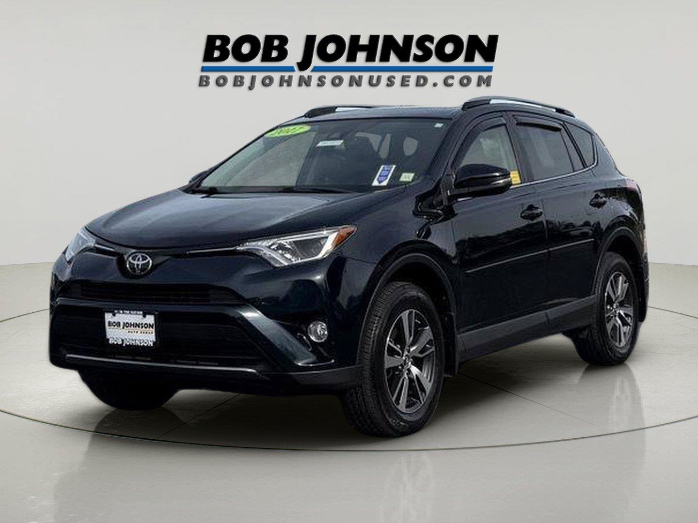 Used 2017 Toyota RAV4 XLE w/ Plus Extra Value Package AWD/4WD image 3