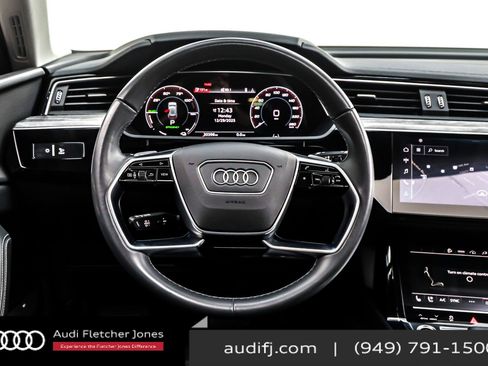 Used 2024 Audi Q8 e-tron Premium Plus w/ Premium Plus Package image 18
