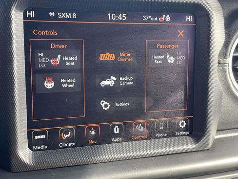 Used 2021 Jeep Wrangler Unlimited Sahara image 4