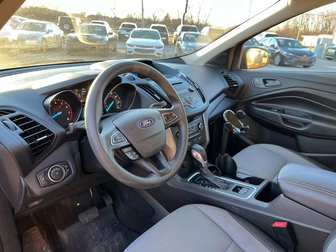 Used 2017 Ford Escape S image 10