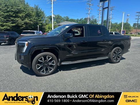 Used 2025 GMC Sierra EV Denali AWD/4WD image 1