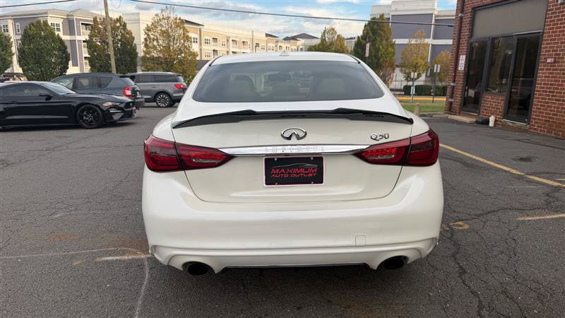Used 2018 INFINITI Q50 Luxe w/ Essential Package (3.0T Luxe) RWD image 11
