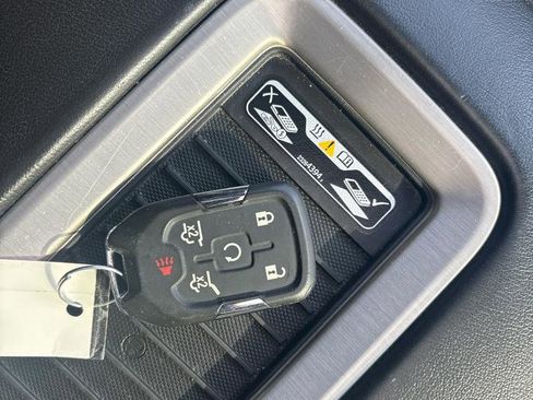 Used 2016 GMC Yukon Denali w/ Open Road Package image 26