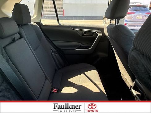 Used 2020 Toyota RAV4 LE w/ All Weather Liner Package AWD/4WD image 24