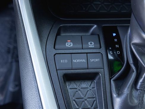 Certified 2024 Toyota RAV4 XLE Premium image 20