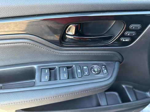 Certified 2022 Honda Odyssey Touring image 22