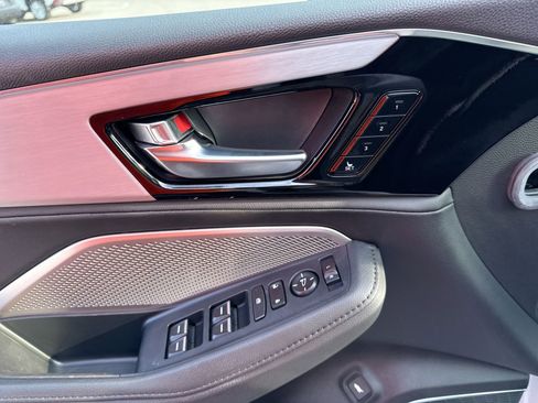 Used 2024 Acura MDX FWD image 15