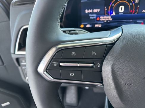 New 2025 Chevrolet Suburban Premier image 25