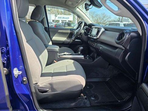 Certified 2023 Toyota Tacoma SR5 AWD/4WD image 11