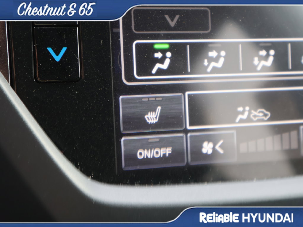 Used 2025 Subaru Forester Premium AWD/4WD image 38