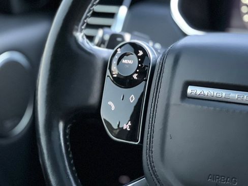 Used 2020 Land Rover Range Rover HSE image 11