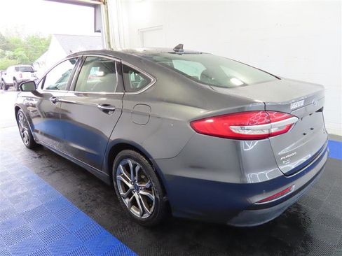Used 2019 Ford Fusion SEL image 11