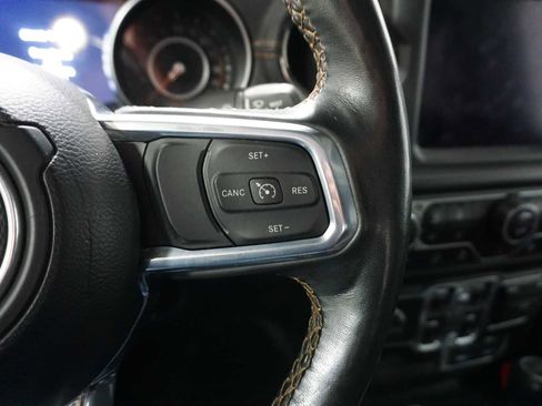 Used 2023 Jeep Gladiator Overland image 24