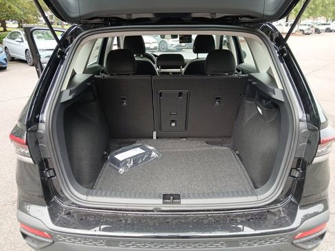 New 2025 Volkswagen Taos S image 21