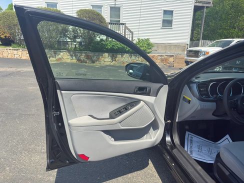 Used 2015 Kia Optima LX FWD image 15