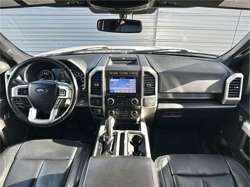 Used 2018 Ford F150 Lariat w/ Equipment Group 502A Luxury image 19