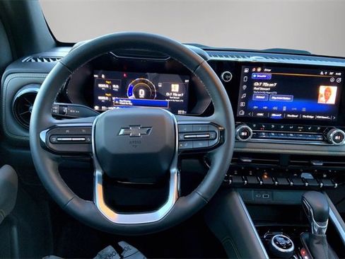 Used 2023 Chevrolet Colorado ZR2 w/ ZR2 Convenience Package III image 5