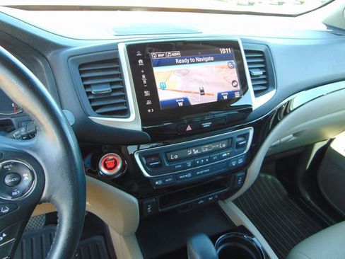 Used 2019 Honda Ridgeline RTL-E image 12