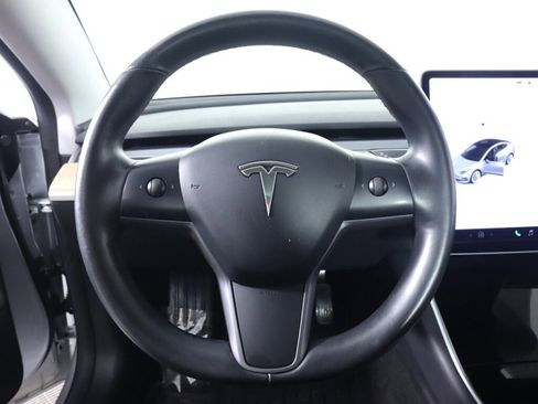 Used 2018 Tesla Model 3 Long Range RWD image 10