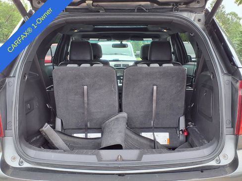 Used 2015 Ford Explorer XLT w/ Equipment Group 202B AWD/4WD image 11