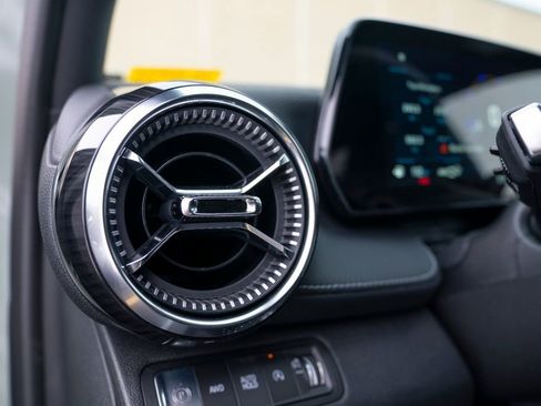 Certified 2026 Chevrolet Equinox LT image 25