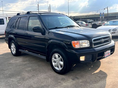Used 2001 Nissan Pathfinder LE image 60