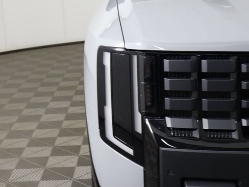 Used 2027 Kia Telluride EX X-Line AWD/4WD image 16