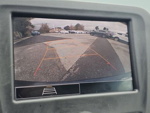 Used 2023 Chevrolet Equinox LT w/ Driver Convenience Package image 14