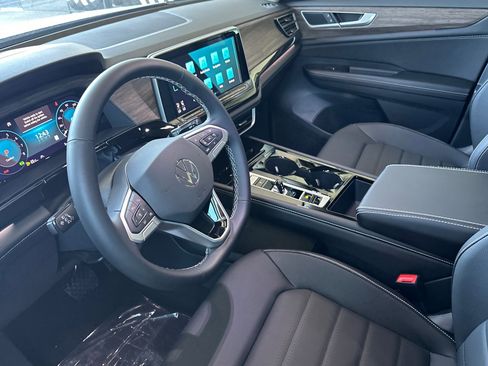 New 2026 Volkswagen Atlas SEL AWD/4WD image 10