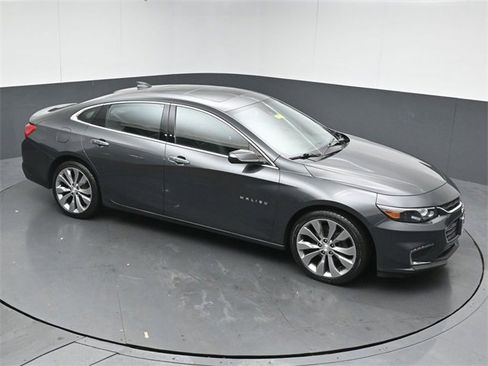 Used 2018 Chevrolet Malibu Premier w/ Premier Sun and Wheel Package image 41