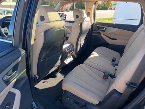 Used 2023 Acura MDX SH-AWD w/ Technology Package image 17