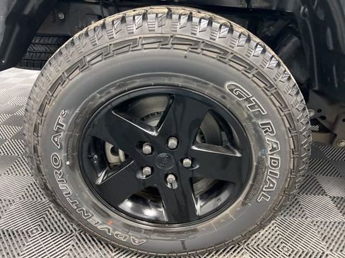 Used 2023 Jeep Gladiator Sport AWD/4WD image 8