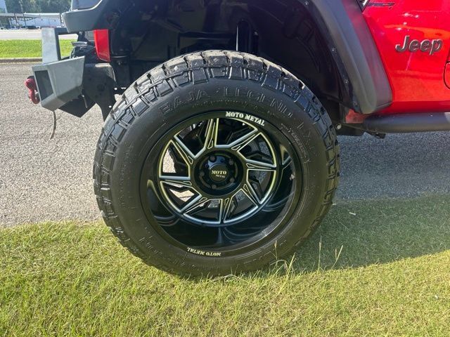 Used 2018 Jeep Wrangler Unlimited Sport AWD/4WD image 6