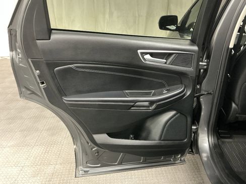 Used 2022 Ford Edge Titanium AWD/4WD image 23