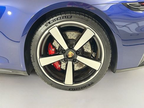 Certified 2025 Porsche 911 Carrera S RWD image 35