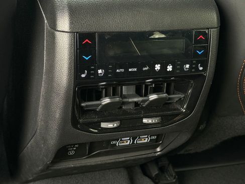 Used 2023 Jeep Grand Cherokee L Summit image 27