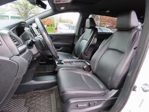 Certified 2023 Honda Odyssey Sport image 13
