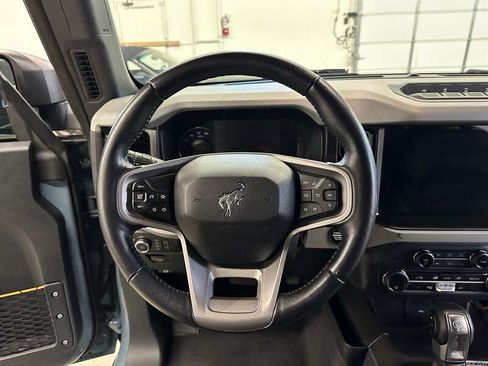 Used 2023 Ford Bronco Badlands AWD/4WD image 17