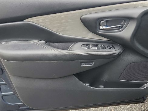 Used 2017 Nissan Murano SL w/ SL Technology Package image 12