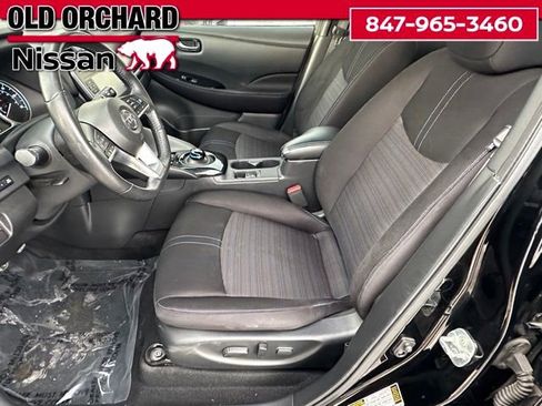 Used 2019 Nissan Leaf SV w/ SV Technology Package image 8