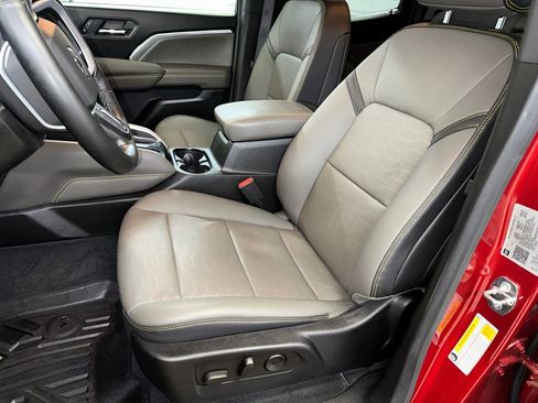 Used 2023 Chevrolet Colorado ZR2 w/ ZR2 Convenience Package III AWD/4WD image 5
